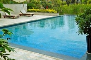 SUMMER ENERGY SAVING: Everybody Out of the Pool!
